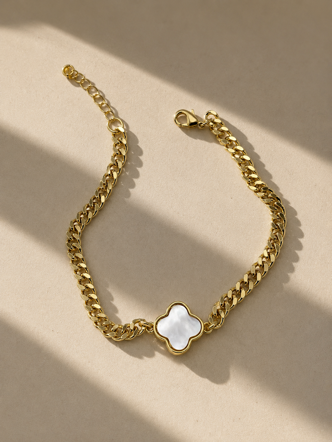 18k Gold Filled Iridescent Clover Curb Chain Bracelet